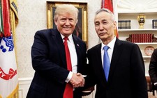 Ông Trump bào chữa sau khi bị chê 'mềm mỏng với Trung Quốc'