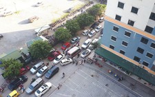 Công an giải tỏa bãi xe, hàng ngàn dân chung cư náo loạn