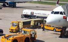 Giá vé máy bay Việt Nam đắt đỏ do giá xăng cao