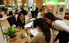 Vietcombank sẽ giảm tỉ lệ sở hữu tại MB và Eximbank