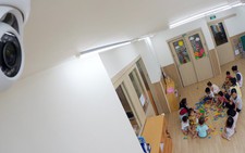 Gắn camera, ai dám chắc trẻ mầm non không bị bạo hành?