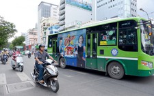 Không đồng ý lấy tiền quảng cáo xe buýt chi cho CLB bóng đá TP.HCM