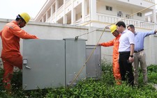 Sử dụng máy phát điện phục vụ sĩ tử thi THPT quốc gia tại Cô Tô