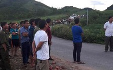 Dựng cột viễn thông, 4 người bị điện giật chết