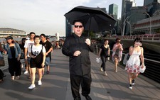 Kim Jong Un giả bị tạm giữ, thẩm vấn tại Singapore