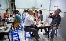 Ông Obama nói nhớ mãi buổi ăn bún chả cùng đầu bếp Bourdain tại Hà Nội