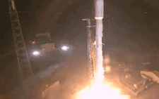 SpaceX phóng vệ tinh tối mật của chính phủ Mỹ lên quỹ đạo