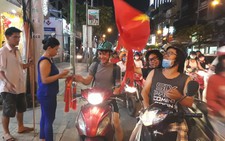 Doanh nghiệp 'bão sale' khi U-23 VN vô chung kết