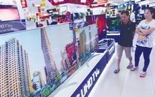 Hàng điện máy chờ 