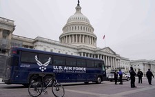 Ông Trump 'chơi tới cùng' với phe Dân chủ