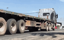 Xe ben, container vào đường cấm đe dọa tính mạng người dân