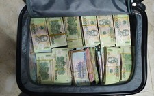 Tài xế nghi trộm cả vali tiền hơn 3,5 tỉ của công ty giấu ở phòng bạn gái