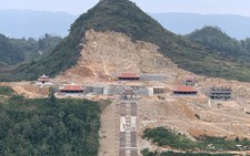 Khu du lịch sinh thái tâm linh hoành tráng không hợp truyền thống người Việt