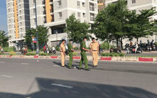 Video: Vừa ra khỏi nhà, một thợ hồ bị xe đưa rước học sinh cán chết