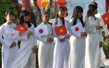 Du học sinh ở lại Nhật thường làm phiên dịch, buôn bán
