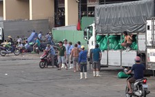 Giảm túi nilong, rác thải nhựa tại các chợ đầu mối