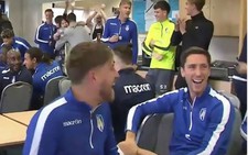 Video cầu thủ Colchester 'mừng như điên' khi biết sẽ gặp MU ở tứ kết Cúp liên đoàn