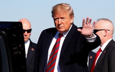 Tổng thống Trump dọa tung 'bằng chứng thép' vụ điều tra luận tội