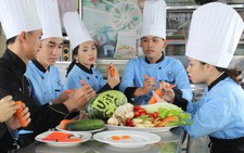 Trung cấp Việt Giao tuyển sinh đảm bảo việc làm các ngành 'khát' nhân lực
