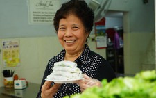 Đầu làng Ngũ Xá có hàng... phở cuốn