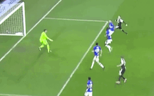 Video: Ronaldo bật cao 2,56 m đánh đầu ghi bàn thắng đẹp mắt