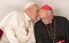 Hai Đức Giáo hoàng mở toang cửa Vatican