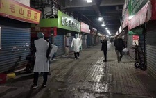 Trung Quốc bùng phát dịch viêm phổi nghi do SARS