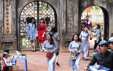 Lên chùa Từ Hiếu cầu sức khỏe cho thiền sư Thích Nhất Hạnh
