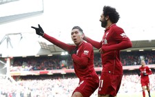 Thắng ngược Burnley, Liverpool bám sát M.C trên ngôi đầu