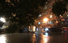 Chủ xe Mercedes kiện bồi thường gần 1 tỉ đồng vì bị ngập nước