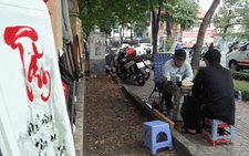 Những ông đồ còn trụ lại với nghề