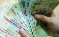 'Thấy bác sĩ T. bị rượt chém, tôi mới biết mình bị vòi 27 triệu'