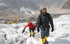 'Người Việt Nam trẻ tuổi nhất chinh phục Everest