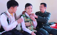 Bộ đội 'con' ở Đồn biên phòng Mường Lạn