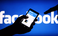 EU sẽ phạt nặng Facebook, Google nếu không gỡ nội dung bạo lực