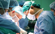 5 người con hiếu thảo cắt gan mình để 5 bậc cha mẹ tái sinh