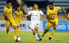 Sân Vinh: 1 điểm quý giá cho Nam Định