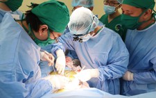 Em trai hiến thận cứu sống chị gái