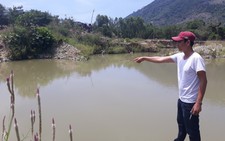 Tắm suối gần nhà, em nhỏ lọt hố khai thác cát sâu 3m tử vong