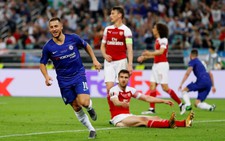CĐV Chelsea nói lời cám ơn và chia tay Hazard