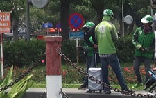 GrabBike 'dỏm' tung hoành bến xe, sân bay, 'chặt chém' hơn xe ôm