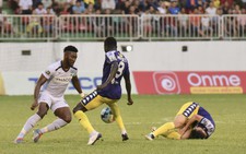Thành Chung thay Đình Trọng đá King’s Cup 2019
