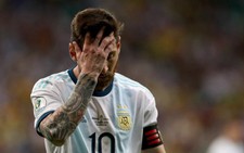 Messi mờ nhạt, Argentina thua Colombia ở trận ra quân Copa America