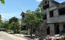Vừa bán đất dự án biệt thự, vừa thế chấp ngân hàng