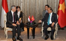 Thủ tướng Nguyễn Xuân Phúc phê phán phát biểu của Thủ tướng Lý Hiển Long