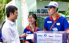 Bí thư Trung ương Đoàn đến điểm thi, cổ vũ tinh thần tình nguyện viên