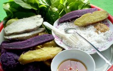 Khoai lang chấm mắm sống, món nghèo mà sang