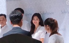 Fan Trung Quốc kéo đến sự kiện Song Hye Kyo xuất hiện sau tin ly hôn