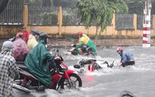 Bao giờ hết cảnh nước tuôn như thác làm trôi xe, té người khi mưa lớn?
