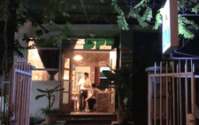 Phát hiện nhân viên tiệm spa bán dâm cho người nước ngoài